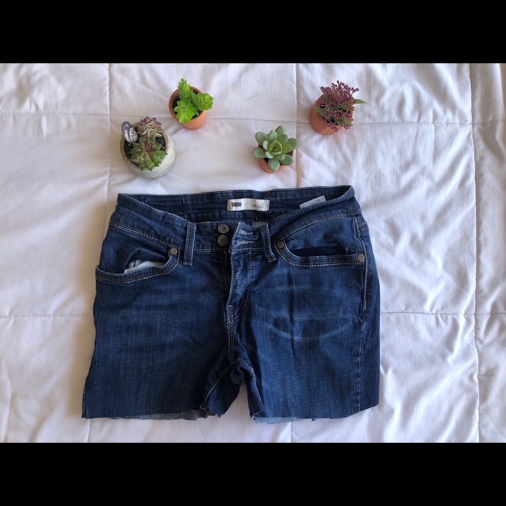 Levi’s Cutoffs